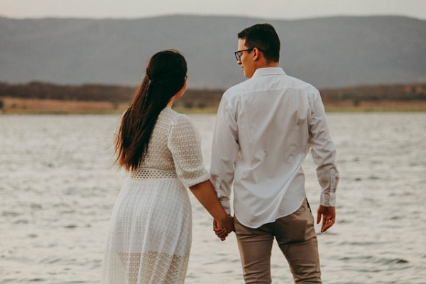 丈夫冷战妻子怎么办(冷战老婆怎么挽回男人爱情)