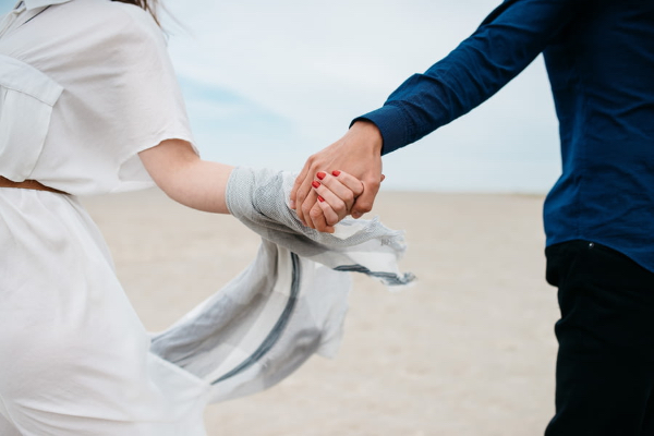 如何挽回老公？女人必学的婚姻修复指南