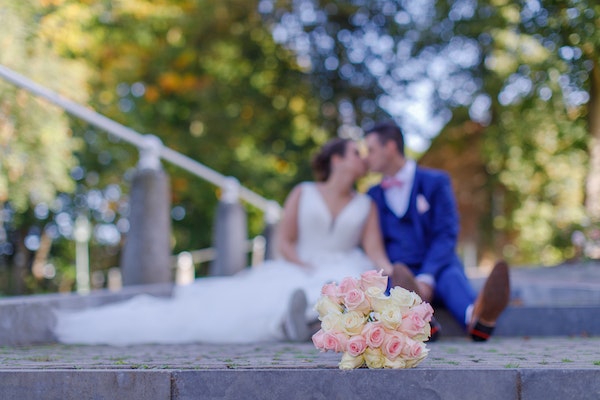 丈夫要离婚妻子持刀挽回：婚姻危机处理与法律后果解析